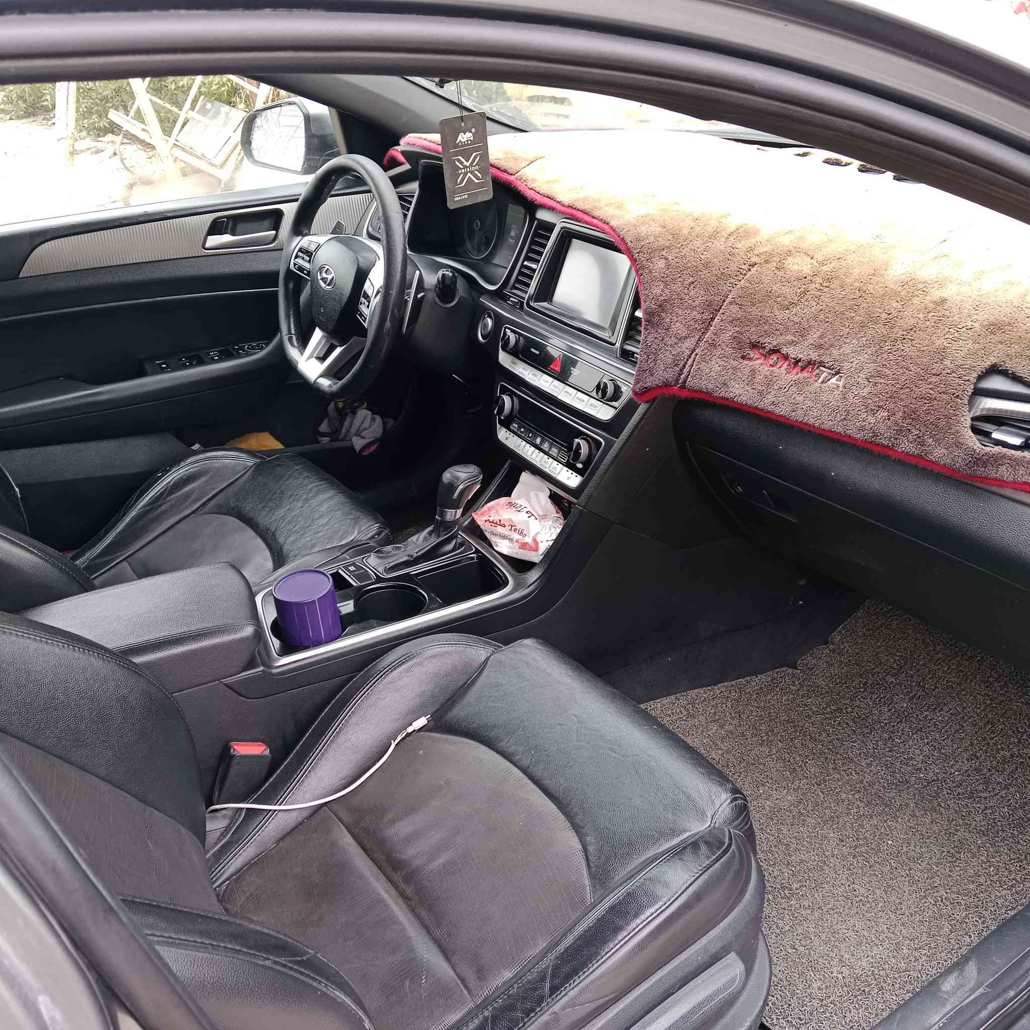 بيع او مراوس سوناتا ٢٣ 
رقم بغداد 
مواصفات/    بصمه
     بصمة ابواب مع صندوك.
     رادار بلمري جانبي 
   شاشه كبيره +GPS+بلوتوث +اتصال 
    كامره دواره
    مقعد امامي كهرباء 
    مقاعد جلد 
     تدفئة مقاعد تدفئه ستيرن 
     ثلاث وضعيات قياده ECO+NORML+SPORT
     صندوك ذكي ينفتح عند اقتراب 
    ستيرن حرف D
     فول تحكم ستيرن 
     نظام ترحيب عند اقتراب
       شاشة اعطال.
      حساس اطارات +اشاير بلمري.  
السياره عليه ادامه كامله مابيها كل نقص محرك كير أو تبريد أو حداديه كلها جاهزه أو كامله


**إذا كنت صاحب هذا الإعلان وتريد حذفه لأي سبب، رجاءا أرسل رسالة إلى الدعم الفني**