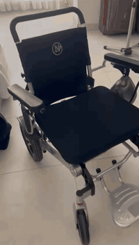 كرسي حجم كبير • يتحمل ١٨٠كغ • بطارية ريموت