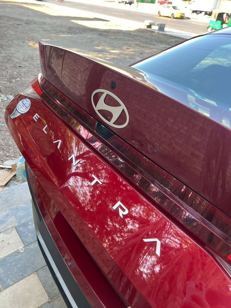 سلام عليكم النترا مديل 42 ماشيه20 مواصفات السيارة بصمة تشغيل عن بعد لا دار وما شاشة متصلة تحديد مسارمكينه￼ 2000 دوش دخول جديد بدون رقم  ￼مكاني ￼ الحبيبة *********** حادثة كما موضح بالصورة ￼￼￼
