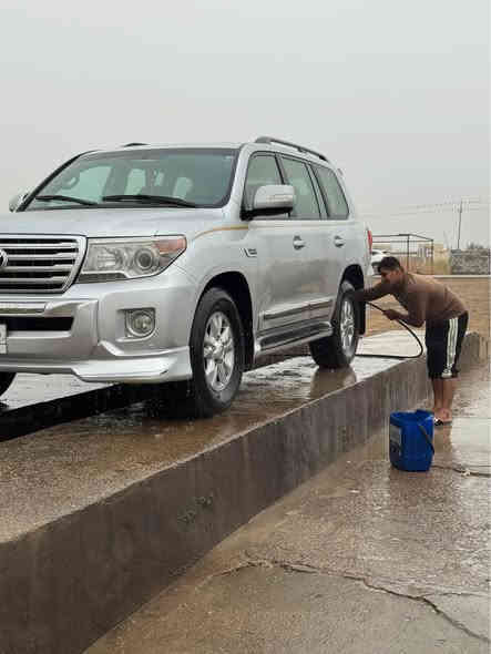 لاندكروز مديل 2009
فطيم 
جالغ كد شبر 
والباب كلير بدون ظربه 
رقم بغداد 
تحويل 
مكينه كير كفاله 
السعر 285 وبيه مجال 
*********** الصويرة
