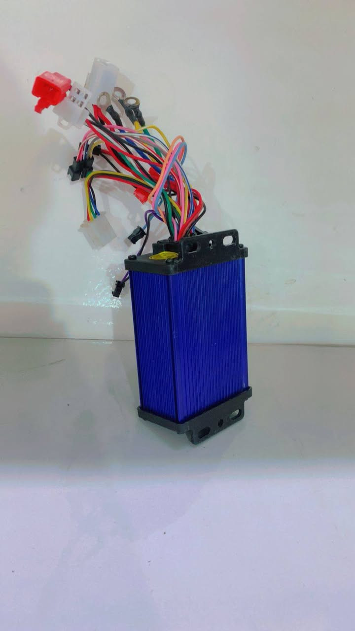 للبيع
غراض بايسكل شحن

١ــ شاحنة جديدة غير مستخدمة  السعر: ١٠،٠٠٠ عشرة آلاف
٢ــ عقل شغال واستعمال قليل 
السعر: ١٥،٠٠٠ خمسة عشر الف
٣ــ ويل اصلي 
السعر: ٢٥،٠٠٠ خمسة وعشرين الف

العنوان: بابل، المسيب 
للاتصال : ***********
