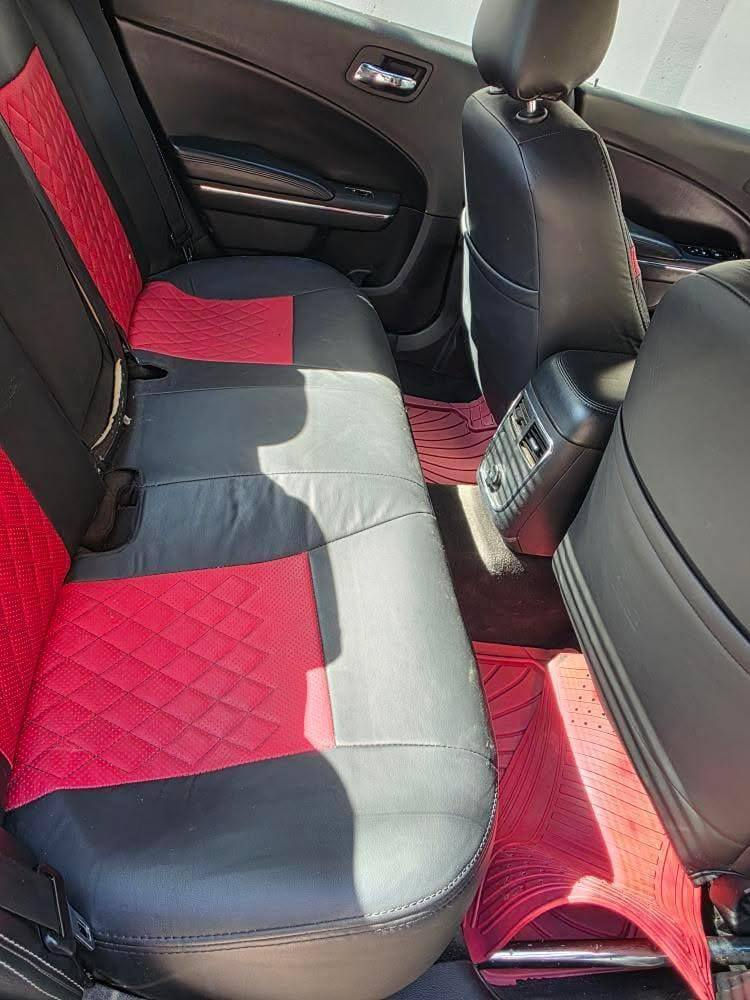 السلام عليكم جارجر 2014  اصل SXT تبريد تدفأه كشن كهربائي  دعاميات SRT كير مكينه كفاله تخم تاير صدر جديد السياره مامشتغله خط ابد حادثها جاملغ امامي جهه الصدر وجاملغ خلف السايق وصندوق والدعاميات صبغ جديد لان مخدشات للاستفسار *********** مكلف بلنشر
