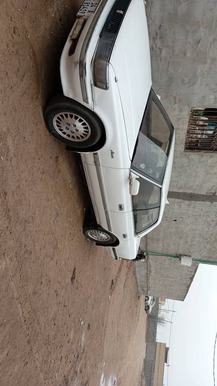 السلام عليكم شيزر كصيف مكفوله كص ونقل وكير ومحرك 2500 جديد حدادة جديدة طخم تاير رقم دولي بسمامينه السعر 45 وبيها مجال *********** مكاني البصرة الزبير
