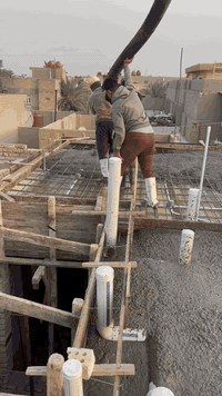 تم انجاز عمل صب سقف
موقع العمل جميله بغداد

بشراف مقاول علي الطيب

مكت للمسات الهندسية 

***********
