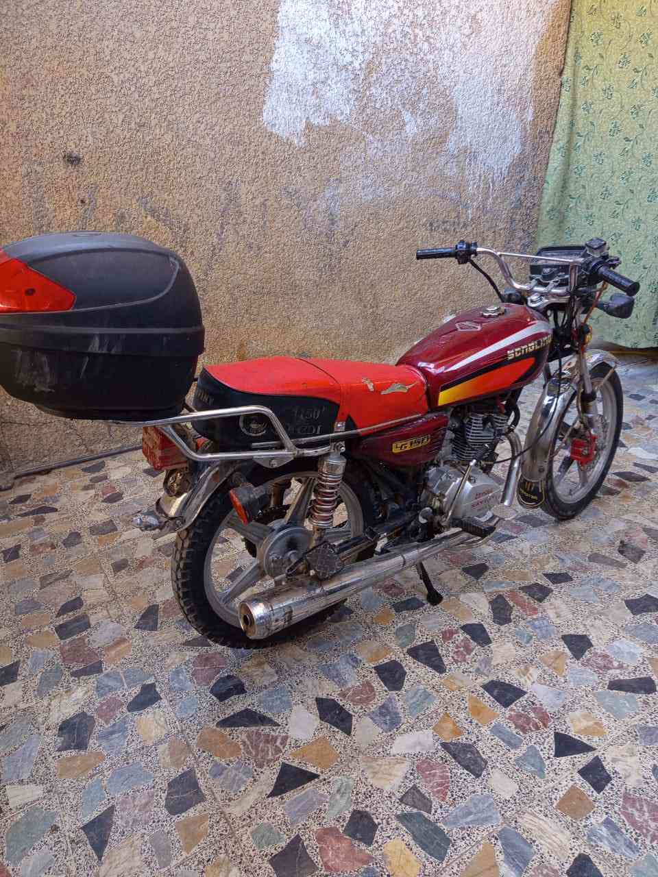 سلام عليكم دراجه يراني كامله مكمله بدون نقص  سلف هندر ما مفتوحه نظيفه وراقه كامله بسعر مناسب تواصل فقط عل رقم هاتف *********** متواجد هاتف وات ساب
