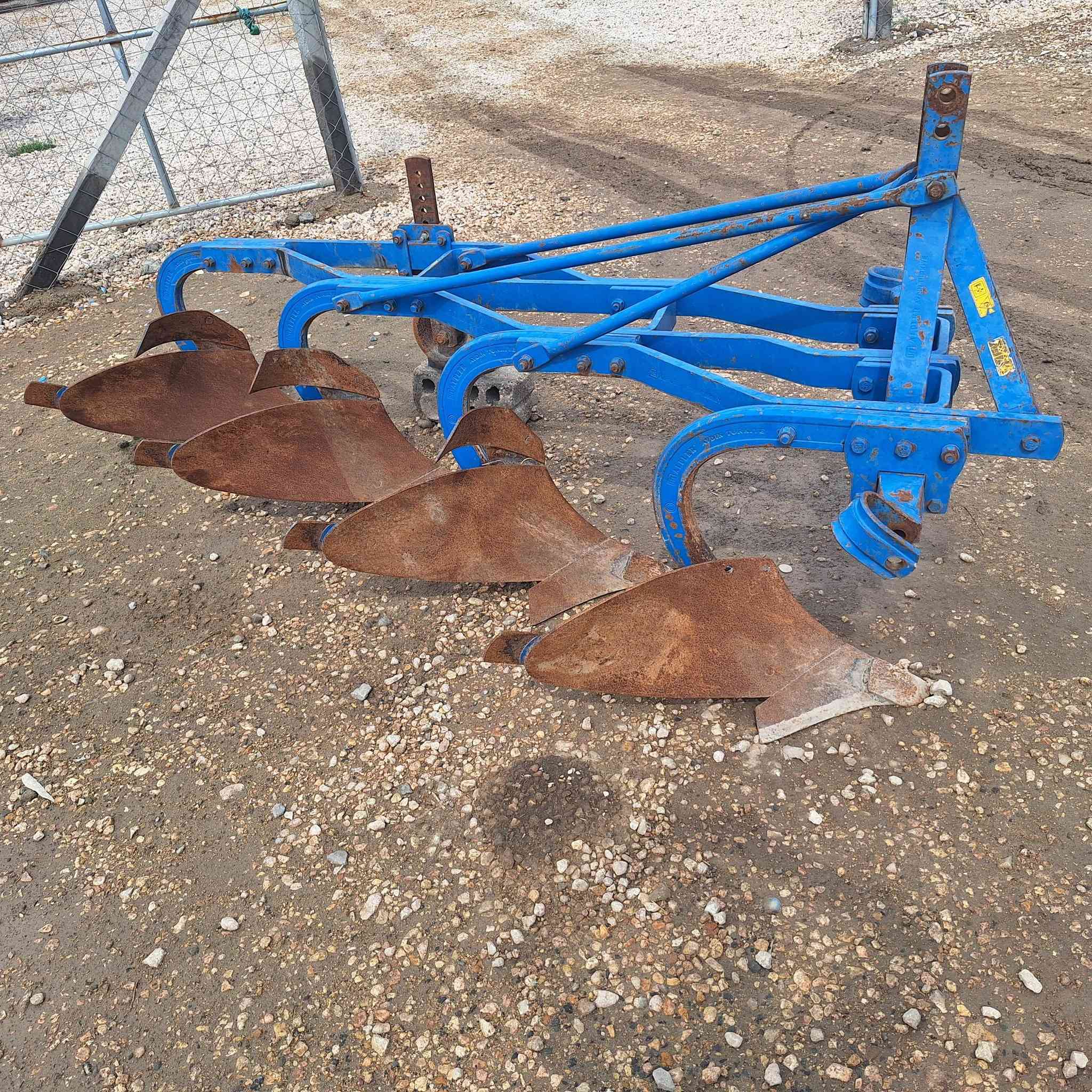 فدان تركي البير حجم ١٢ موديل ٢٠٢٠ جديد اي لحيم ولا كسر ولا فطر سجج الشركه بي . المكان/بابل الكفل
للاستفسار/***********
