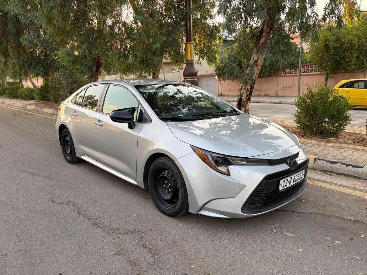 🚗 للبيع كورلا 2023 🚗

للبيع سيارة كورلا موديل 2023 بمحرك 2000 سي سي، السيارة بحالة جيدة جداً واستخدام نظيف.

✅ محرك 2000 قوي واقتصادي
✅ ثلاث قطع صبغ فقط
✅ بدون دواخل (الشاصي والدواخل سليمة)
✅ السيارة جاهزة للاستخدام
❌ بدون إيرباك

💰 السعر: 14900 دولار (قابل للتفاوض بالمعقول)
📍الموقع: الموصل

للاستفسار والتواصل يرجى مراسلتي على الخاص أو الاتصال على الرقم: [***********].

ملاحظة: السيارة مناسبة لمن يبحث عن موديل حديث بسعر مناسب، والمعاينة خير دليل. موصل, نينوى
