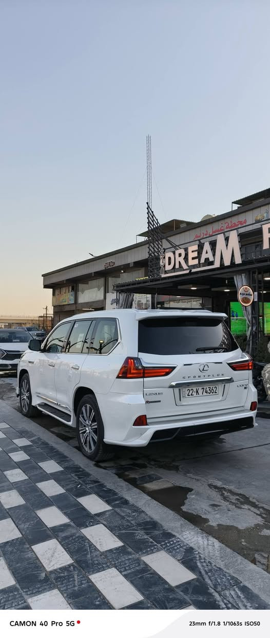 السلام عليكم 
لكزس 2016 
سيارة فول بريم داخل قرميدي خليجية 
رقم سيارة اربيل
تخم تاير جديد سيارة ما بيها اي نقص
ملاحضة سيارة بيها طخة بل دعامية الامامية 
كما موضح بل صور
مكان سيارة بغداد 
للستفسار***********
