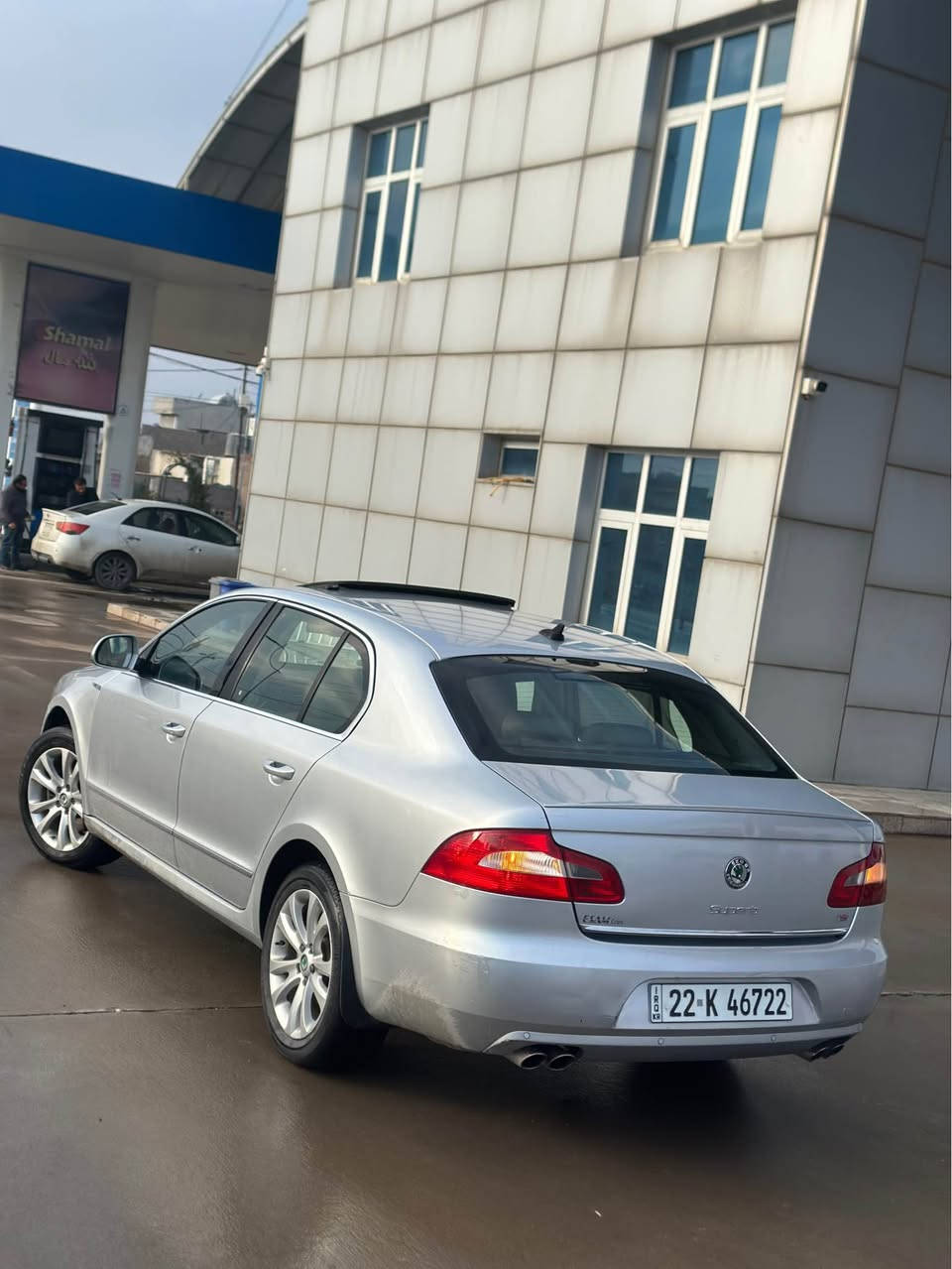 لە هەولێرم سحری ( ٧٣ وەرەقە )
***********
واتسئاپی لەسەرە

سکۆدا سوپەربی خلیجی مۆدیل ٢٠١٣ فول فول مواسەفات 

٣ پارجەی بەس پەمپە بێ ئرباگ

گێر و مەکینە و تەقە و رەقەی بەشەرتە
سەیارەکە لەسەر دەقی بیلادە و زۆر پاکە ماوە
یەک دینار مەسرەفی تێدانیە هەموو گیانی بەشەرتە 

مواسەفات خلیجی //- ١- سلایت ٢- ناو زەرد ٣- ٤ کوشین کارەبایی ٤- بەسمە  ٥- شاشە گەورە ٦- ١٢ ئرباگ ٧- ئاوێنە شەفت ٨- حەساس ٩- کوشین کارەبای ١٠- کوشین جلد ١١- تەحدد سورحە ١٢- لایت بەرز و نزم ١٣- ٣ پەردە ١٤- ناو فۆرمیکا  ١٥- ئاوێنە هیتەر

سحری ٧٣ وەرەقە ومەجالێکی زۆر کەم *********** أربيل, العراق
