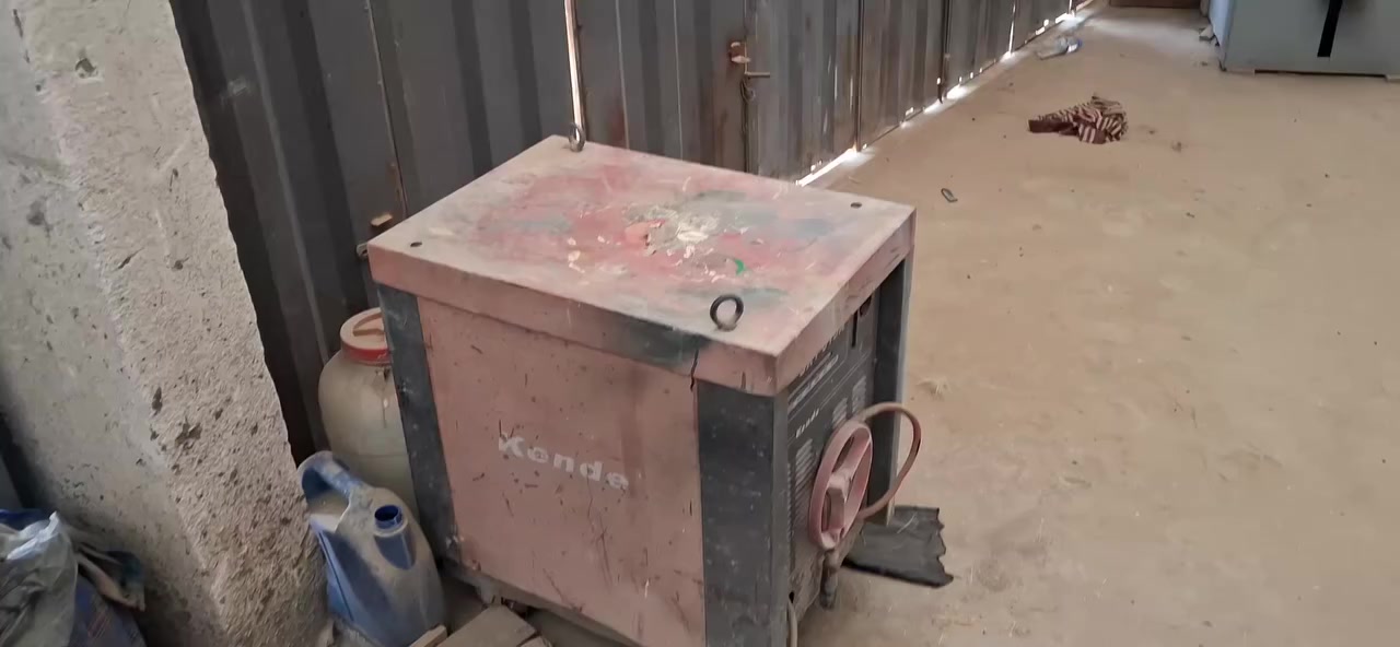 التفاصيل بالتعليقات 
***********
