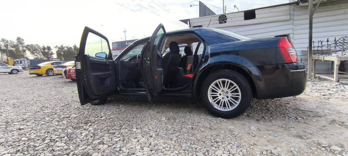 السلام عليكم
مكلف بالنشر
اخوان أوباما موديل 2008 السياره ع وضع الشركه واستخدام شخصي شرط ممشتغله خط السياره ممتعوبه كير جديد

محرك جديد

تخم تاير جديد

تبريد ثلج

كهربائيات ماكو شي ميشتغل

السياره ابلايه ع شركه

بيها فقط قطعتين

ماشيه 270 

رقم سليمانيه الانكليزي  محرك 3500

مكاني واسط عزيزيه 

السعر 120 وبيها مجال

‏‪0773 101 2599‬‏

 ‏‪0781 852 0977‬‏

ابو حسن
