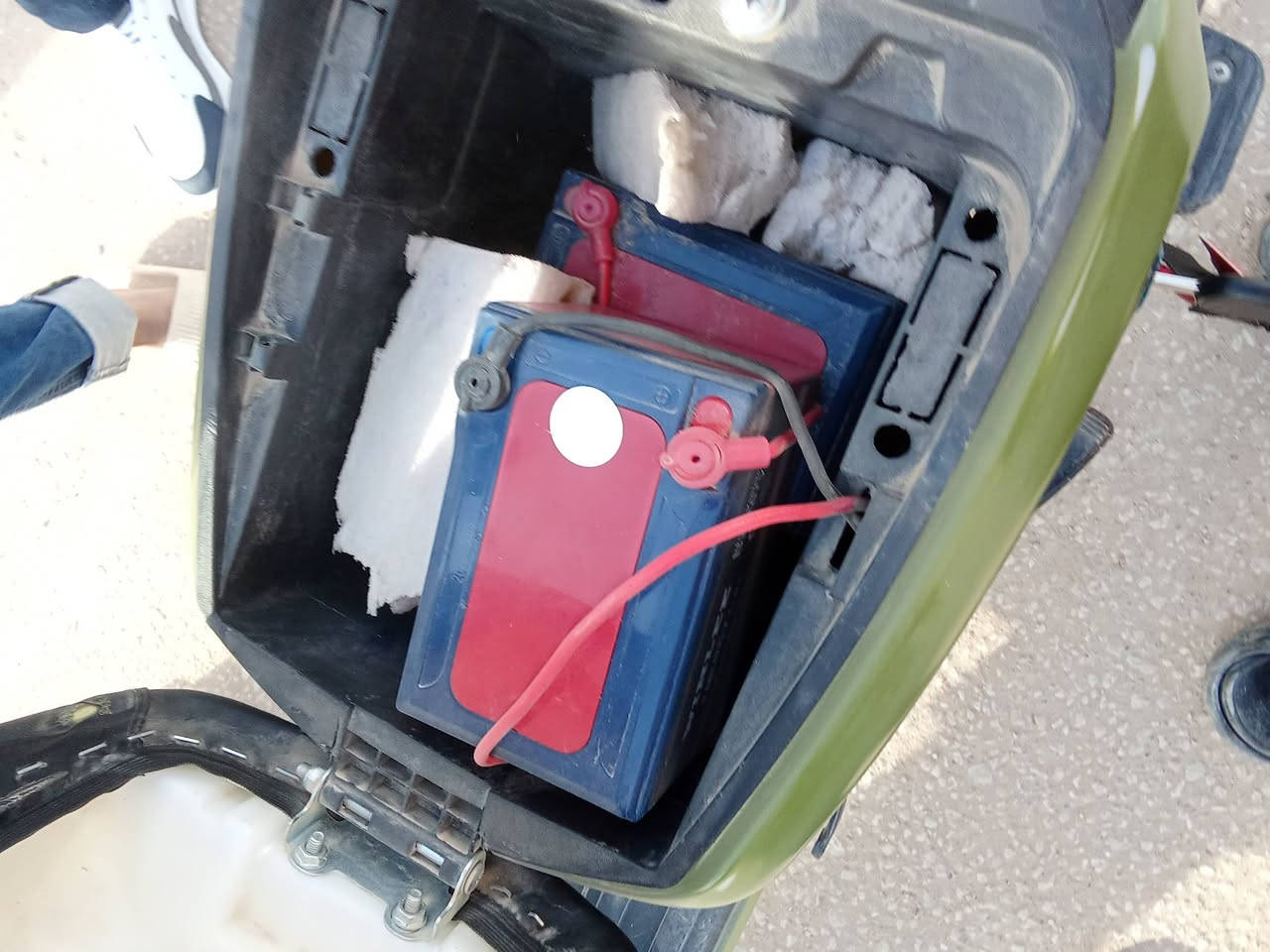 سلام عليكم للبيع أر 9سعر بلاش وبية مجال للطيبين والغراض مالتة موخرة واني اطيكياهن  وتدلل وبل خير على الراح ياخذهة 
مواصفات إشارة ينمة يسرة 
دسكات خلفي امامي 
بطاريات جدد
ضوء عالي ناصي
والوان حلوة
تمجي R
وتمجي P
دراجة حلوة احد على واحد
بيع او مراوس حسب القناعة
رقمي 70876223342


**إذا كنت صاحب هذا الإعلان وتريد حذفه لأي سبب، رجاءا أرسل رسالة إلى الدعم الفني**