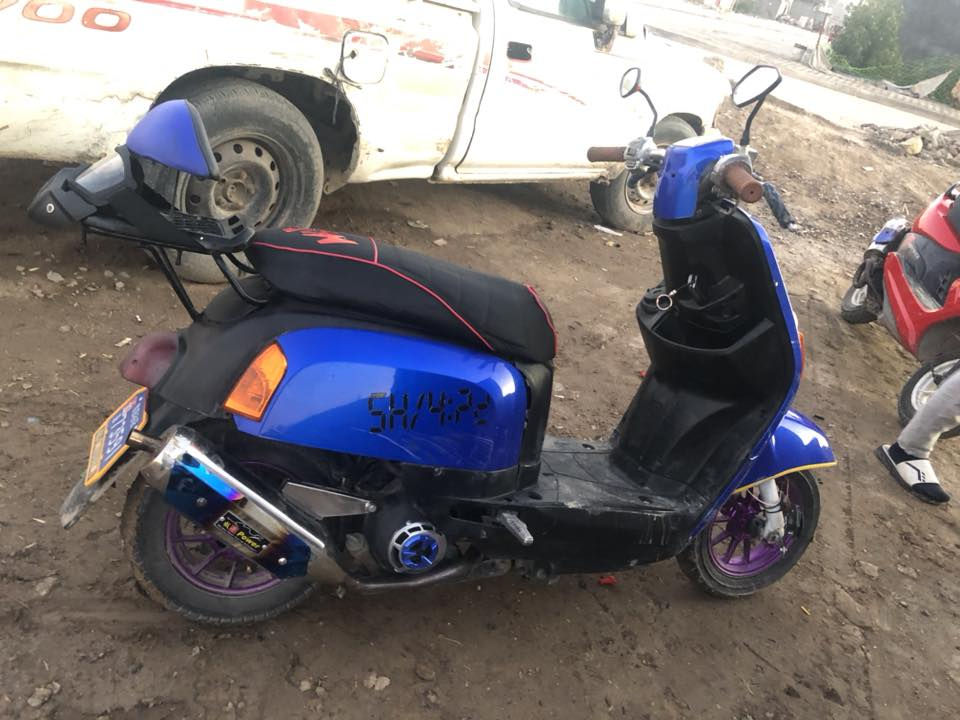 بوليس للبيع او مراوس دراجه مناقصه شي فقط كبريته بيه خربطه شويه دراجه كلش حلوه بل واقع مكانه المحموديه رقم***********
