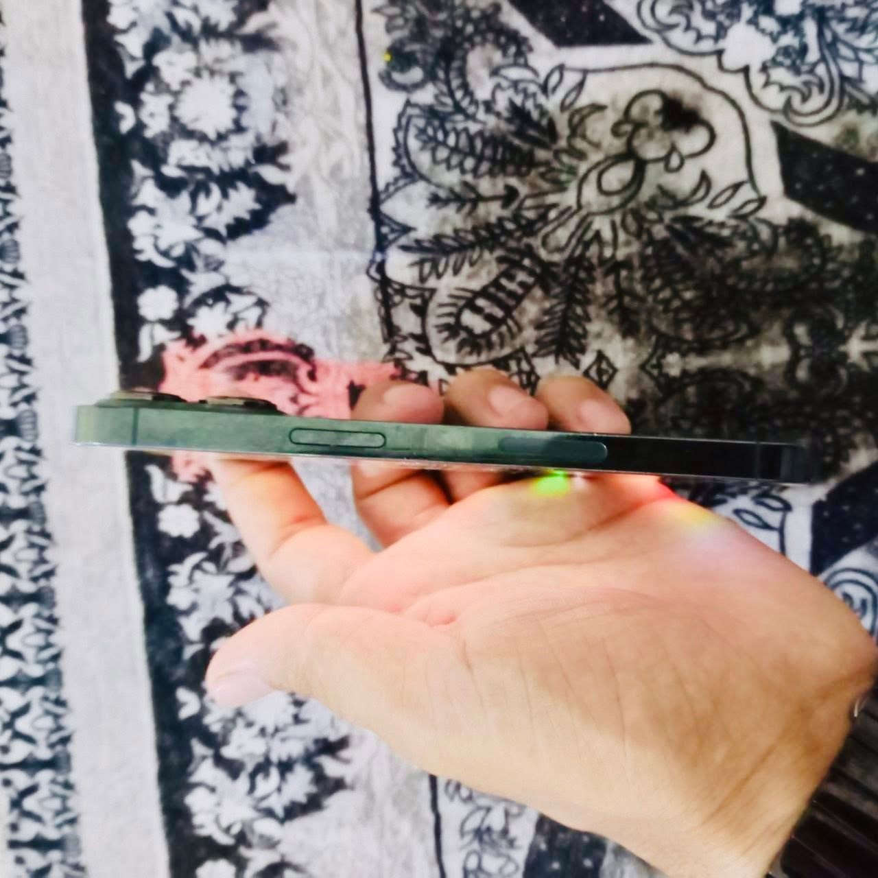 السلام عليكم 
13 برو 
ذاكره 256 
بطاريه 84 
زيتوني 
وكاله ممفتوح 
السعر 650


**إذا كنت صاحب هذا الإعلان وتريد حذفه لأي سبب، رجاءا أرسل رسالة إلى الدعم الفني**