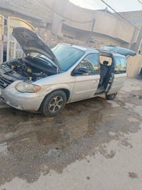 دوج كرفان موديل ٢٠٠٧ محرك ٣٣٠٠ عددالركتب٧ بسمي:رقم انكليزي/بغداد سنويه...