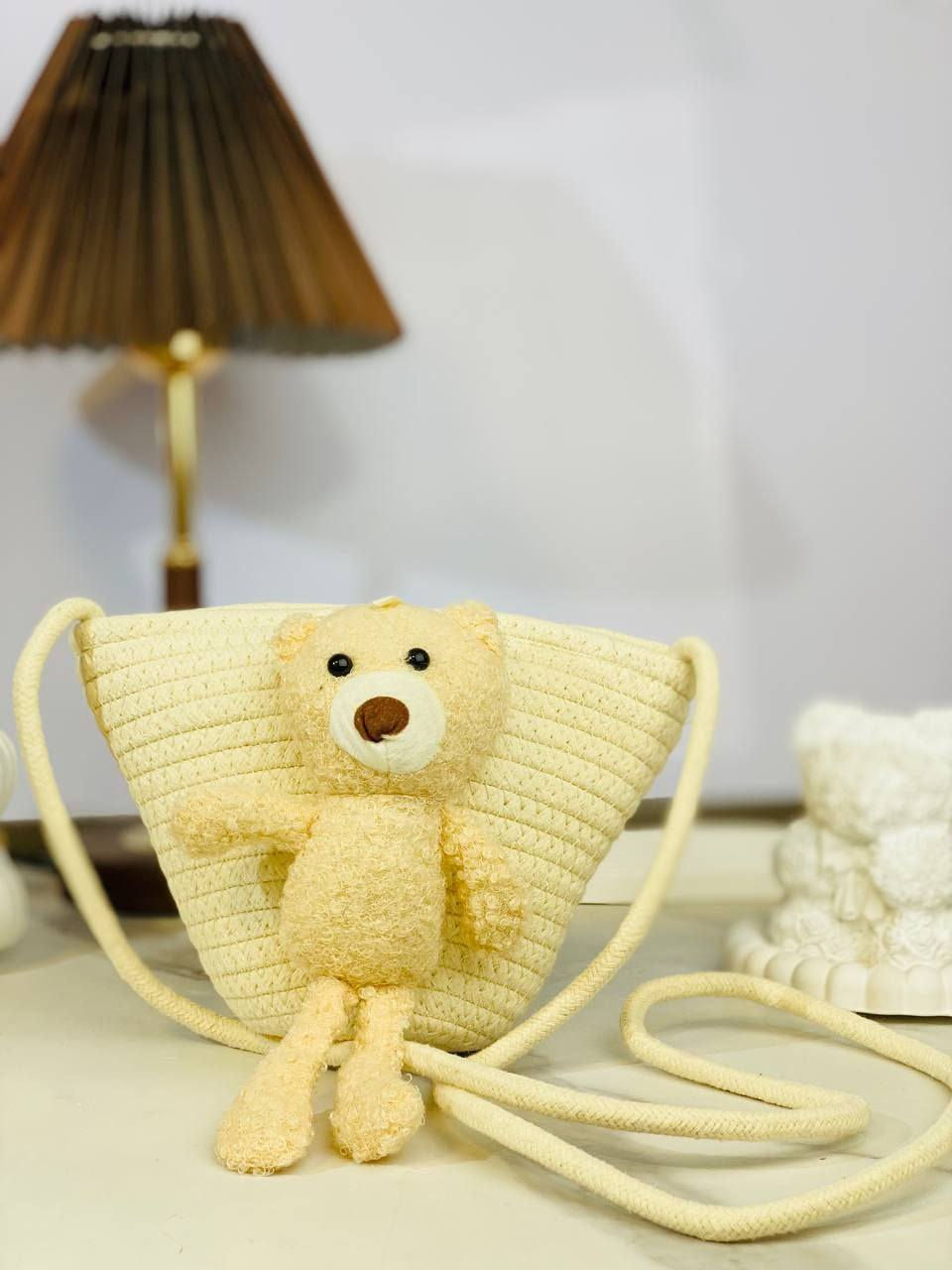 الجودة عنواننا 🇮🇶✌️

أفخم الحقائب النسائية 👜👜

حقيبة دزاين جديد لموسم 🌻2025🌻 

حقيبة نسيجية على شكل الدب اللطيف 🐻‍❄️🐻 حقيبة سحاب كتف كروس بودي منسوجة من القطف الطبيعي الناعم القطني وبالأضافة الى الدب اللطيف القطني 🤭🤭

السعر  ٧  الاف 
🚘 يوجد خدمة توصيل لجميع محافظات العراق ٤ الاف 🚘


**إذا كنت صاحب هذا الإعلان وتريد حذفه لأي سبب، رجاءا أرسل رسالة إلى الدعم الفني**