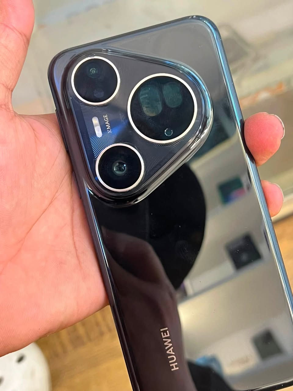 < 
HUAWEI Pura 80 Ultra. منرخصت لادمن
512 g
نضافه ٩٠.  بدون غراض. 
سعر مليون ٥٠ 
***********
