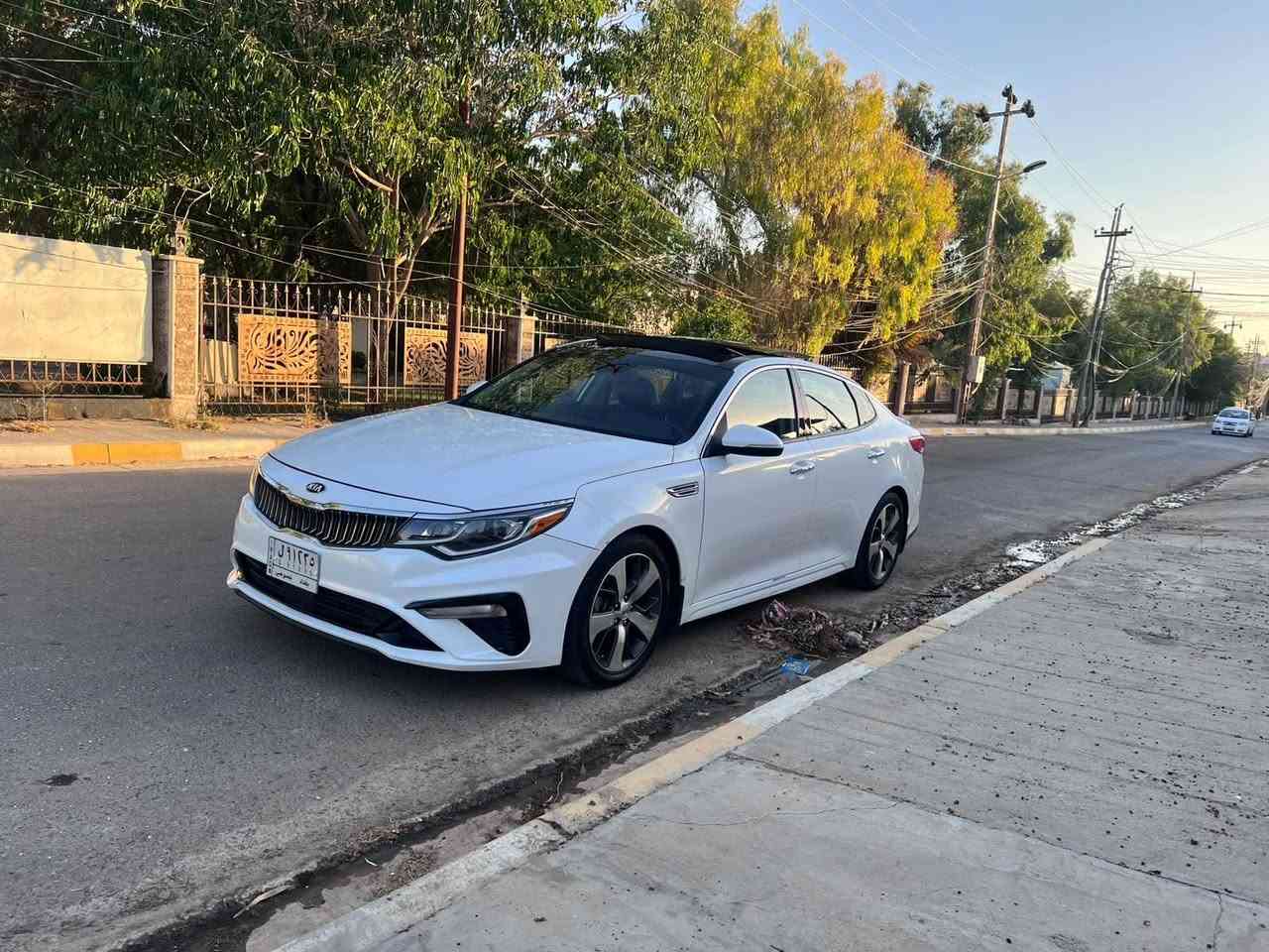 اوبتيما موديل ٢٠١٩ فول مواصفات جديده وارد اميركي رقم بغداد بسمي
بانوراما 
رادار امامي وخلفي وجانبي 
شاشه 
قياده ذاتيه رادار امامي
ويل كب رياضي
شكنات جلد كهرباء 
تدفئه كشنات 
ماشيه ٥١ الف  تراي زيرو 
لون ابيض صدفي محرك ٢٤٠٠ جي اي 
حادث واضح بل سونار  ....فلوجه 
***********
سعر ١٢٨ بي مجال
