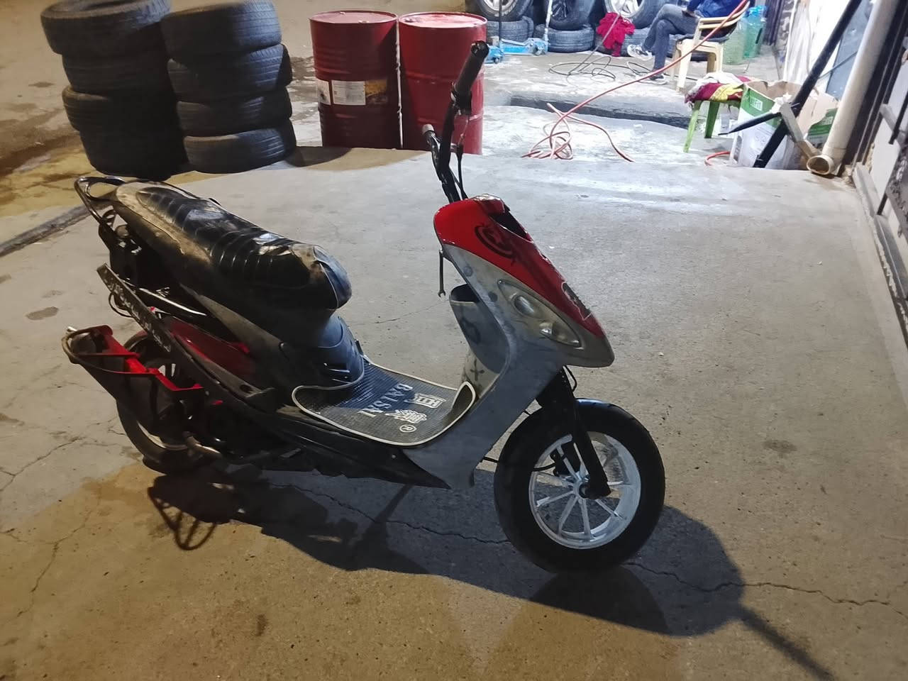 سلام وعليكم ماكس منغولي البيع بوشه 55رياضيه سلف شغال كهربايات شغال العنوان كركوك حي  الاخضراء شارع الامعارض رقم *********** السعر 280الف وبي مجال بسيط
