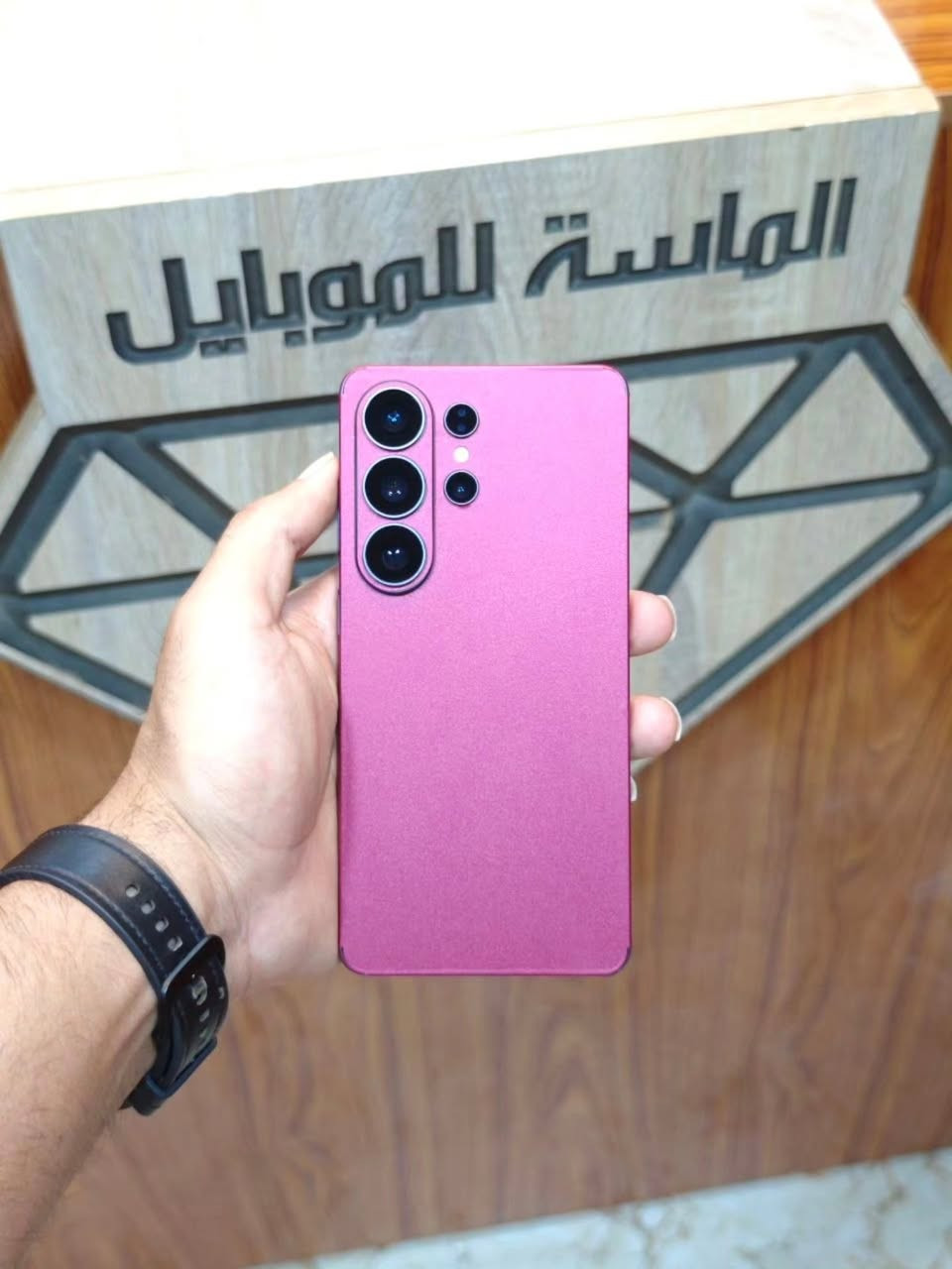 تغليف تغير لون بحمايه ppf
متوافر جميع الاوان 
متوفر شفاف مات وشفاف ساده 
متوفر لجميع الاجهزه 
الاستفسار مراسله الصفحه او الاتصال 
***********
الانبار هيت مقابل شارع حمام مكتب الماسة
