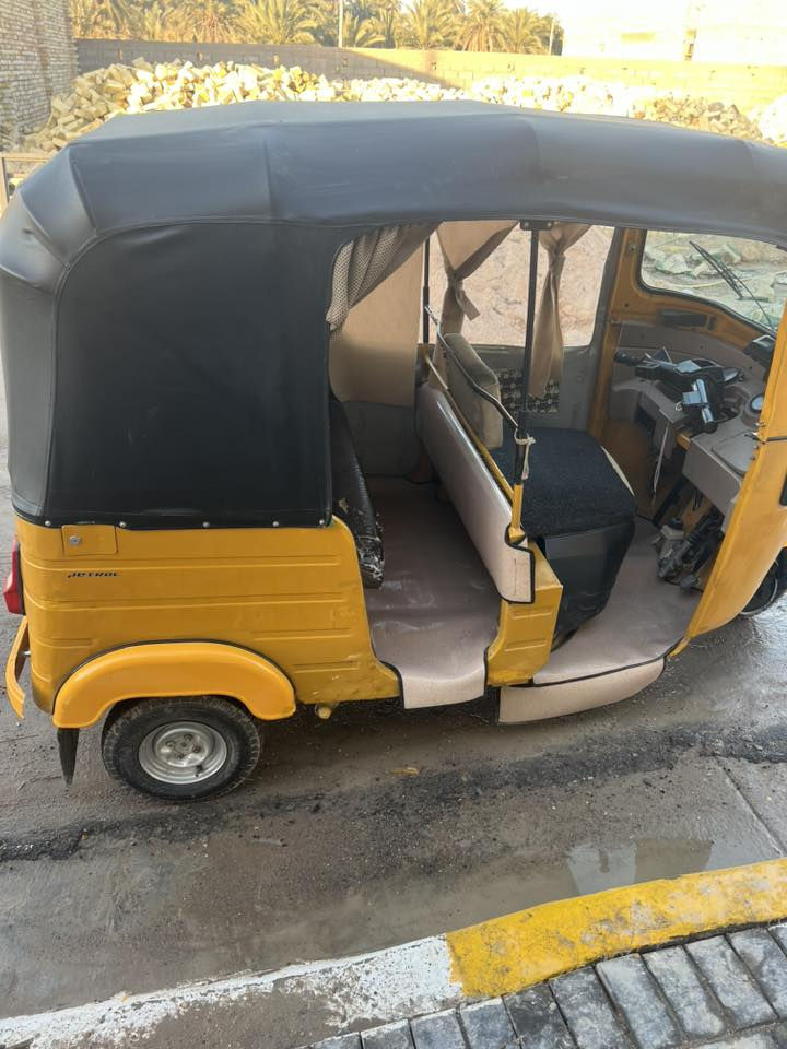 سلام عليكم تكتك البيع  . 2020 تكتك مابيها شي بس تكحيل  السعر5500وبيه مجال قليل  ***********
