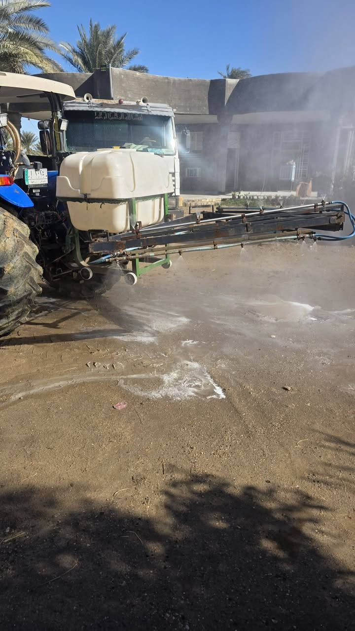 السلام عليكم محموله لبيع ام ٤٠٠ شرط الشغل جنح ثقيل ١٠ متر السعر ٣٥٠ رقم الهاتف ***********
