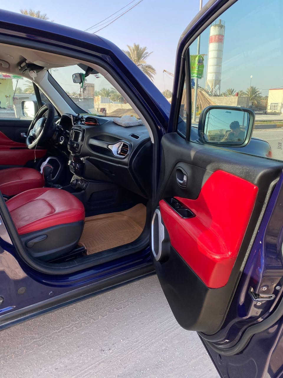 السلام عليكم جيب رنكت وارد امريكي موديل 2020 رقمها كربلا خصوصي بصمة شاشة كامرة تبريد قطعتين تشغيل عن بعد كشنات جلد بيهة صبغ جنطة و جاملغ و نص البنيد بدون تبديل سونارهة كامل بالصور رايدينه 127 و بيهة مجال للتواصل 
***********
***********
