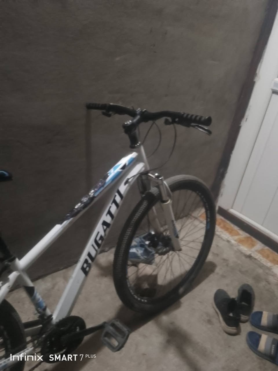 باسكل جبليB حجم 29الباسكل نضيف ومستخدم شي قليل السعر 110وبي مجال الشراي يجي خاص


**إذا كنت صاحب هذا الإعلان وتريد حذفه لأي سبب، رجاءا أرسل رسالة إلى الدعم الفني**