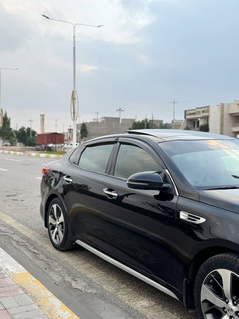 مستعجل ع بيع اوبتما 2016 خليجيه جيتي لاين محرك 2500 gdi (بيها طخه بقبق صندوق فقط) ب143 ورقه  (***********)
