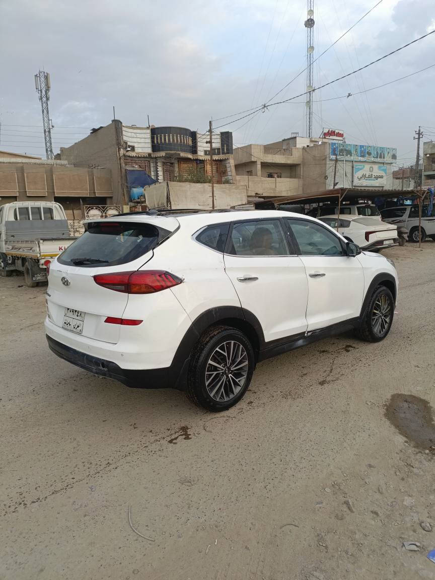 للبيع توسان 2020 خليجي رقم سليمانيه تحويل مباشر سياره بيها جفيه خفيفه السعر 128 وبيها مجال بسيط مكاني بغداد ***********
