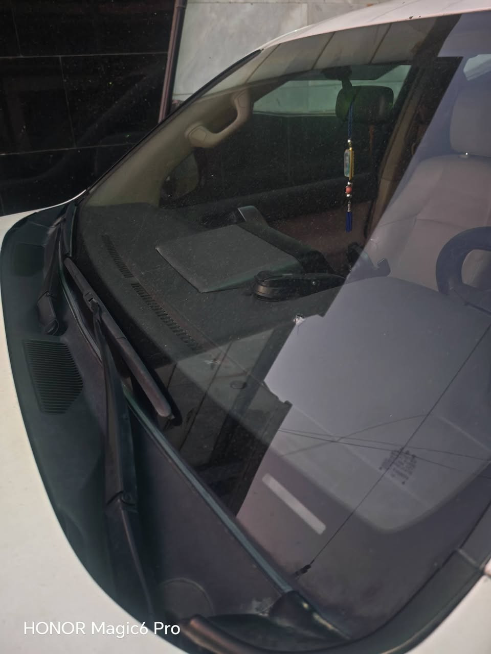 برادو 2019 وارد كويتي الساير ويل 18 ايرباكات طاكات ومصلحة صبغ بنيد وجاملك امامي بسبب ضربة وصبغ جاملغ خلفي وباب خلفي بسبب شخطة للاسف تم صبغهم دبل تانكي جام اونو تشغشيل عن بعد سنتر لوك وهوك وفتحة وثلاجة  وكشنات جلد وكراسي امامية كهرباء تخم تاير واسبير جديد ياباني اصلي شركة مري كهرباء دكمة لايتات زنون محرك وكير مامفتوحات نهائي ماشية 55 الف وقابلة للزيادة محرك 4 الف ستة سلندر السعر 52 مليون الاتصال او المراسلة عبر واتساب متوفر *********** باقي الصور والاستفسار واتساب موجود من 2 ظهرا لل10 مساء رقم اربيل الحديث مع هزة حديثة تنتهي 27
