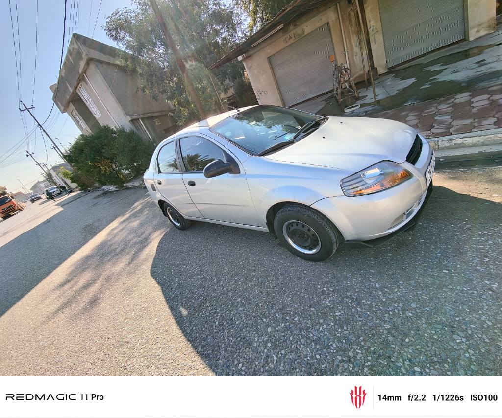 السلام عليكم

للبيع سيارة افيو 2006 اللون رصاصي 

-كير عادي .

-محرك 1600 فل مو مسكر 

نضيف خير من الله .

-السيارة صبغ حزام و بيها تعديل بارد بخشم البدنة طرف السكن بدون دواخل بدون شاصي .

- السيارة باسمي سنوية لل 28 رقم كركوك .

- بيها دفتر بانزين .

- شرط تحويل و وكالة .

- الحدادية جديدة و التايرات هم جديدة باتري جديد .

- تدفئة و تبريد ثلج كلة شغال .

- كهربائياتها كاملة مكملة بدون نقص مصروف عالسيارة و تعبان عليها .

- ما متواجد بالفيس اتصل عالرقم و تدلل 

*********** كركوك, العراق
