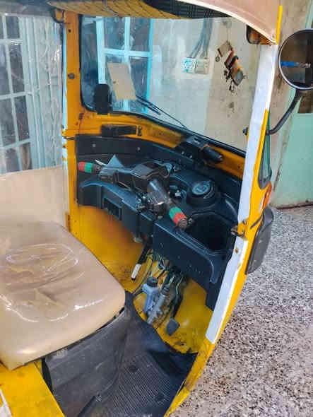 السلام عليكم
تكتك 19  رقم نكليزي بغداد سنويه تحويل نفس اليوم بسمي 
بيه خياسات خفيفه تكتك مصبوغه ليموني للجماليه تكتك . خير من الله سعر 4500 بيه مجال قليل عنوان بغداد حيؤر سبع قصور  
للاستفسار اتصل وتدلل
***********
