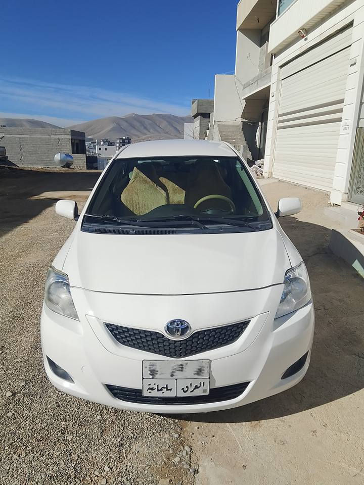 توێتا یارس   مۆدێلی 2009

گێڕ ئۆتۆماتیک
فول مواسەفات   
چوار جام کاڕەبا
ئاوێنە کارەبا
Abs
٣ سویچی لەگەڵە
دوو دەستی کردوە بە لە سفرییەوە

٣ پارچە  و ٢ پەڵەی بۆیاخی هەیە
پێش و پشتی کەپسە
سەنەوی تازەیە 
گێڕ و مەکینە و تەقە و ڕەقەی بەشەرت 
 ماڵی دۆستە

نرخی 87 گەڵا 
*********** السليمانية, العراق
