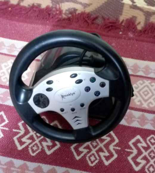 بلي 2 مستعمل مع جوستك وسكان شغالات مع فلاش 32 گيگا بايت بالنسبة للدواسه بيها عطل والجوستكات الاثنين هم عاطلات *********** عمارة, ميسان
