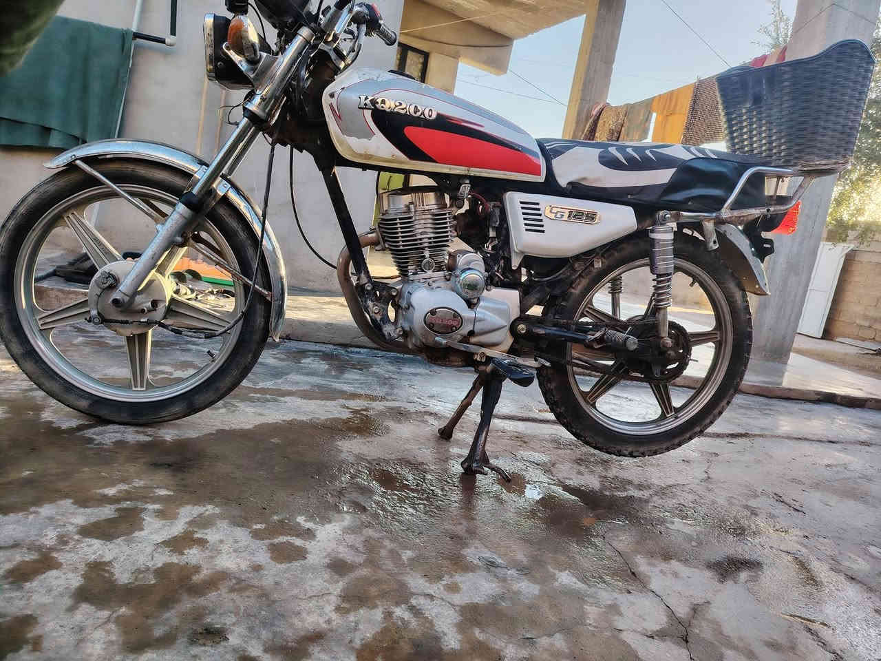 السلام عليكم يوجد موطور جني كله خمسه كير موديل 2017 السعر 350  بي مجال التصال ***********
