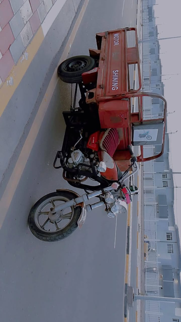 سلام عليكم ستوته للبيع موديل 15محرك 24 مكفوله كفاله عامه أوراق اصولي مكاني كربلاء ***********
