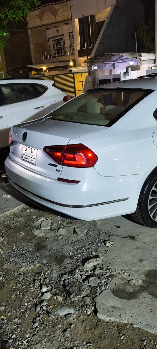 السلام عليكم سياره فولكس واكن باسات موديل 18 محرك 2.0 توربو وارد امريكا حادث جاملغ وبنيد بدون دواخل وصور الحادث مرفقه كشن كهرباء رادار خلفي وجانبي كاميرا ويل 18 لايت عدسات واشارات لكزز جاهزه وحتى السيرفس مال محرك طافي وعالبانزين العادي  وكامله مكمله بسمي رقم بغداد موجوده في حي القادسيه السعر147 ورقة ومجال بسيط رقمي للتواصل *********** بغداد, العراق
