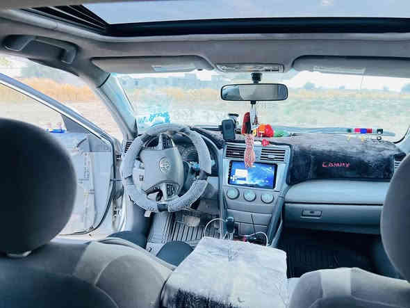 السلام عليكم.
كامري خليجي موديل 2008 ابيع حزام وهيه مو حزام وبيه دواخل تخم تاير جديد 

تدفئه وتبريد فول 

صدر فول 

فتحه سقف 

تبريد قطعتين 

كير محرك شرط 

هزه جديد رقم اربيل شرط التحويل سنويه بسمي السعر 95 وبيه مجال السياره شرط ما تصرف عليه ما ناقصه كلشي للستفسار اتصل ***********
‭0788 293 9443‬
