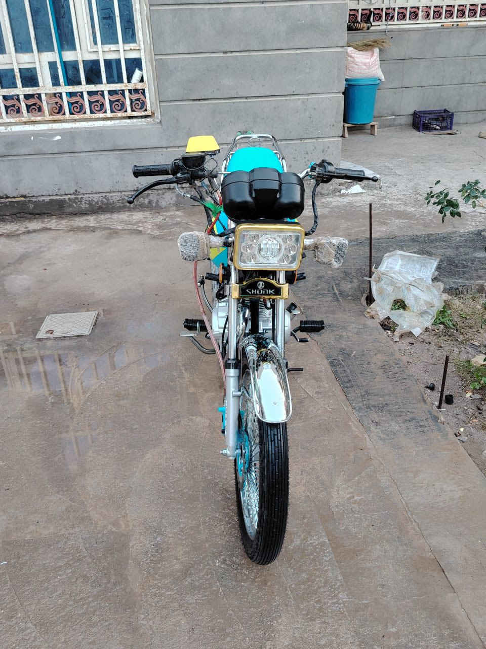 السلام عليكم دراجه تايكر موديل 25 محدث 26الدرجه جديده مكاني حله سياحي أورق سكنر *********** السعر 700
