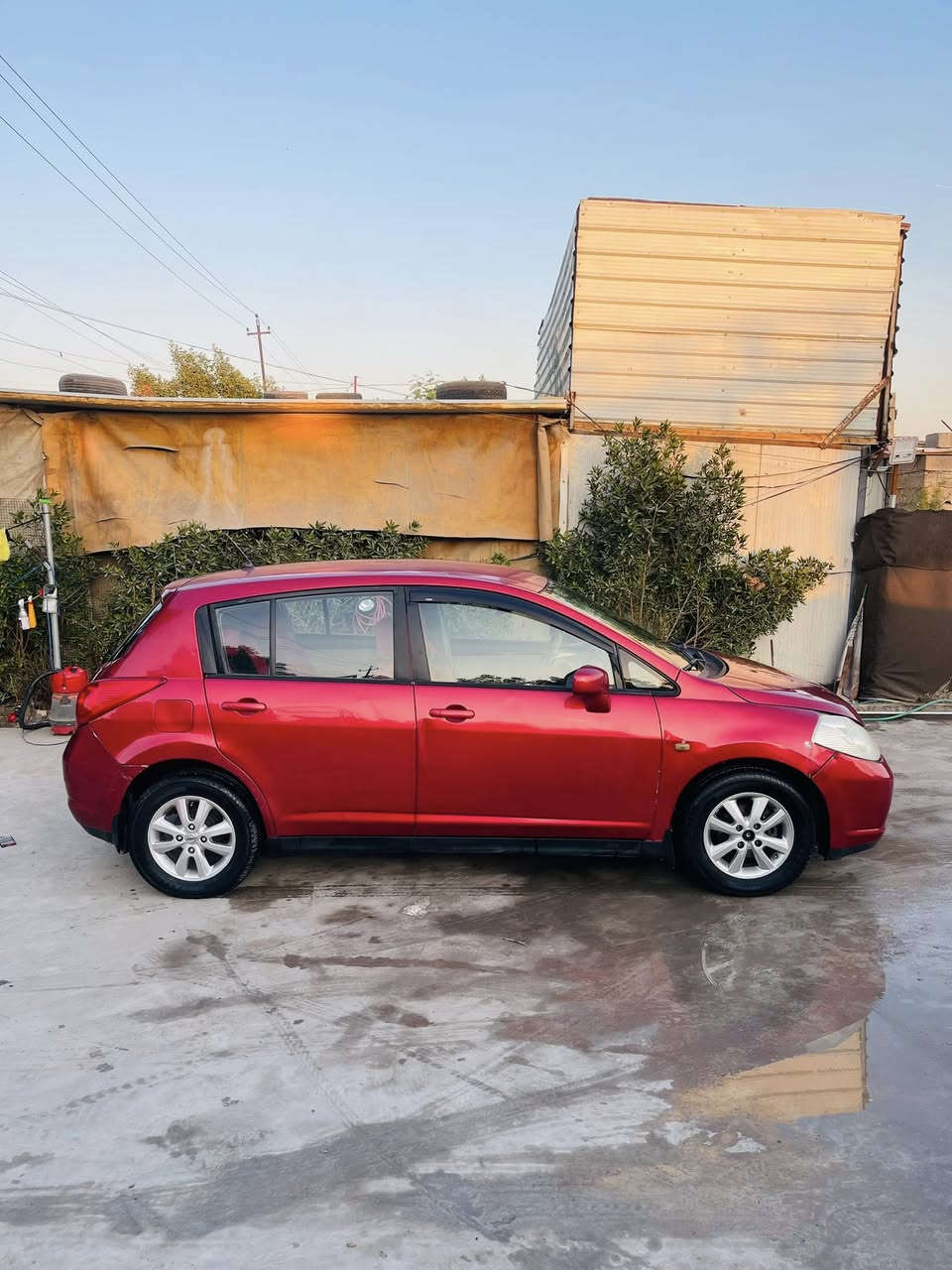 للبيع نيسان تيدا خليجي 2007
رقم بغداد انكليزي 4ارقام سنويه 2031
تحويل مباشر هزه جديده 
محرك 1600 مكفول 
كير AT المرغوب 
شاشه +كامره خلفيه 
تبريد ثلج 🧊
داخل مدوشم وجديد
تخم تايرات جدد
صدر ممتاز 
جنطه بصمه 
جام كهرباء
بيها ضربه بجاملغ الخلفي 
ومرشوشه حزام للجماليه 
السعر 70$وبيها مجال 
مكاني بغداد الغزاليه 
***********
