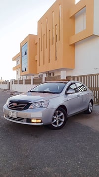 ام جراند C7 • ٢٠١٣ • ٨٠ الف