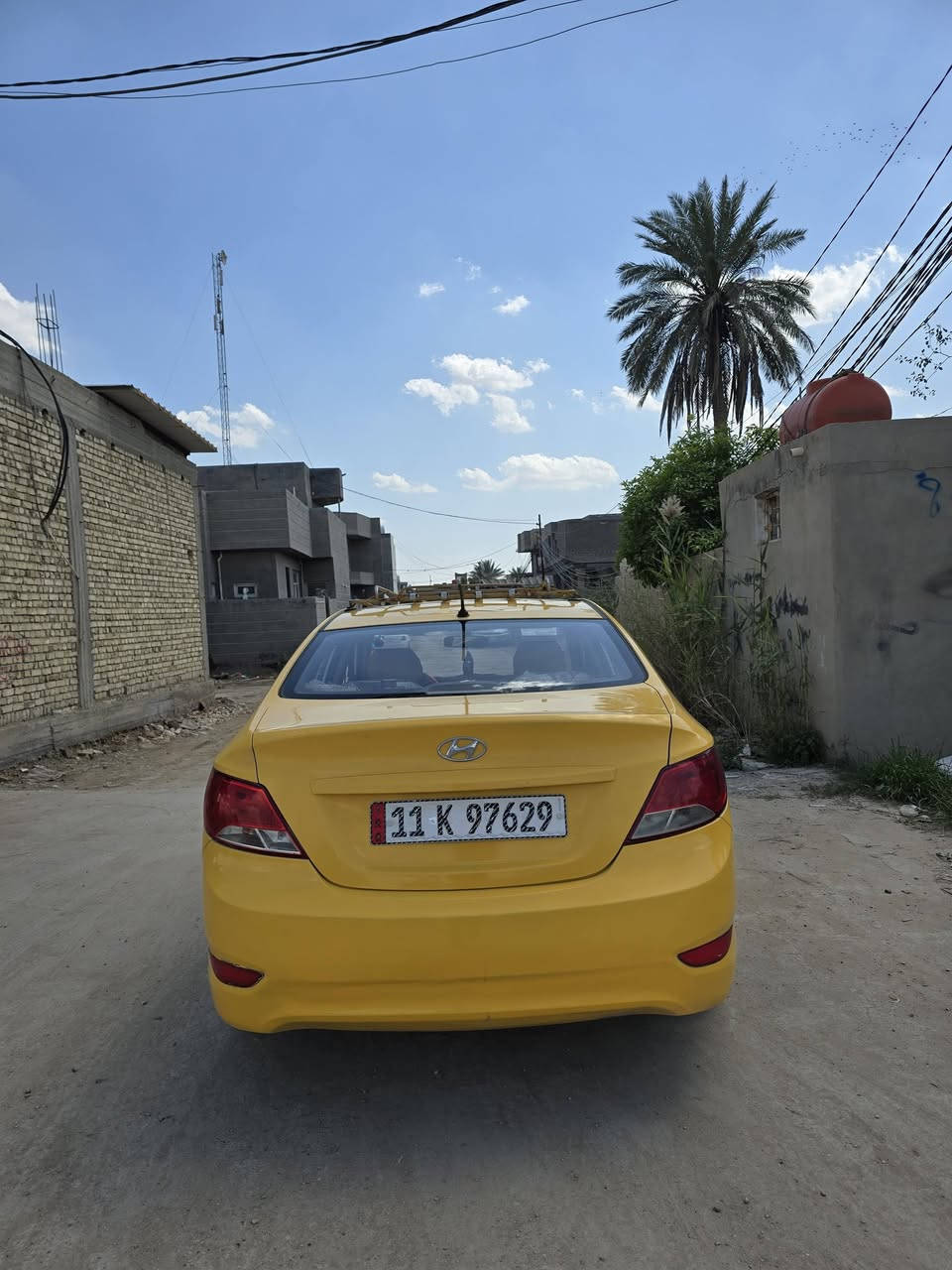 السلام عليكم  سياره اكسنت موديل 2016  مكفوله خليجي
رقم بغداد مكانها بابل حله بسمي سعرها 95   رقمي ***********
