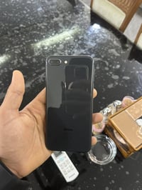 آيفون 8 بلص • ٢٥٦ • بطارية 100%