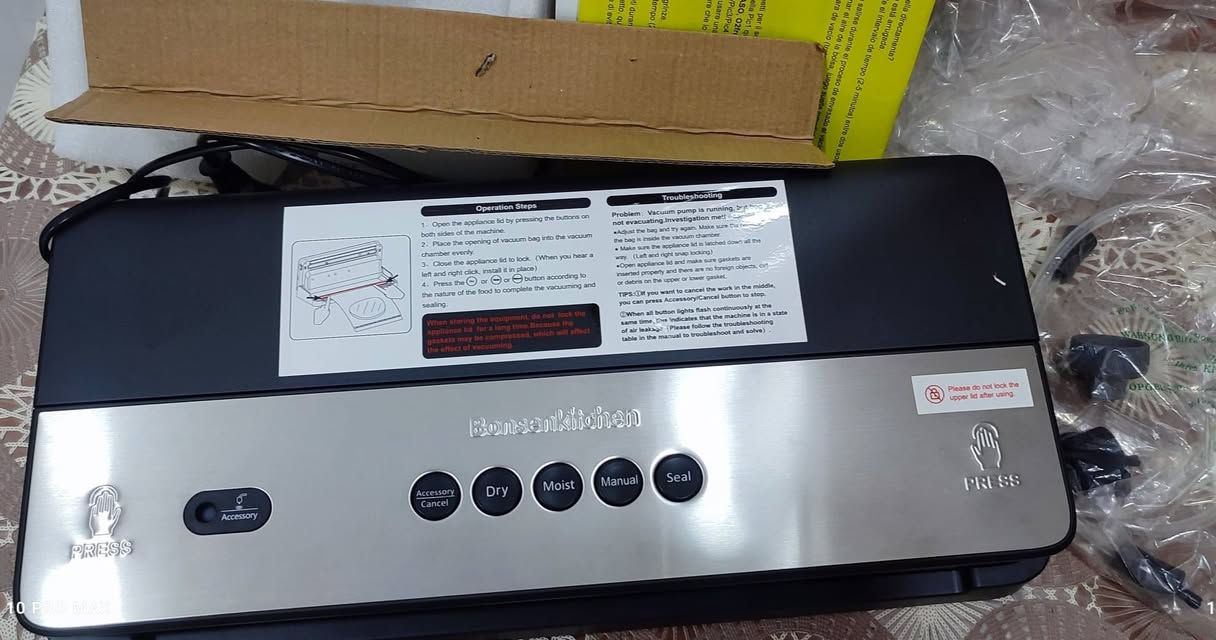 جهاز تغليف وتفريغ الهواء من الأكياس (Vacuum Sealer) من البراند المعروف في هذا المجال Bonsenkitchen


**إذا كنت صاحب هذا الإعلان وتريد حذفه لأي سبب، رجاءا أرسل رسالة إلى الدعم الفني**