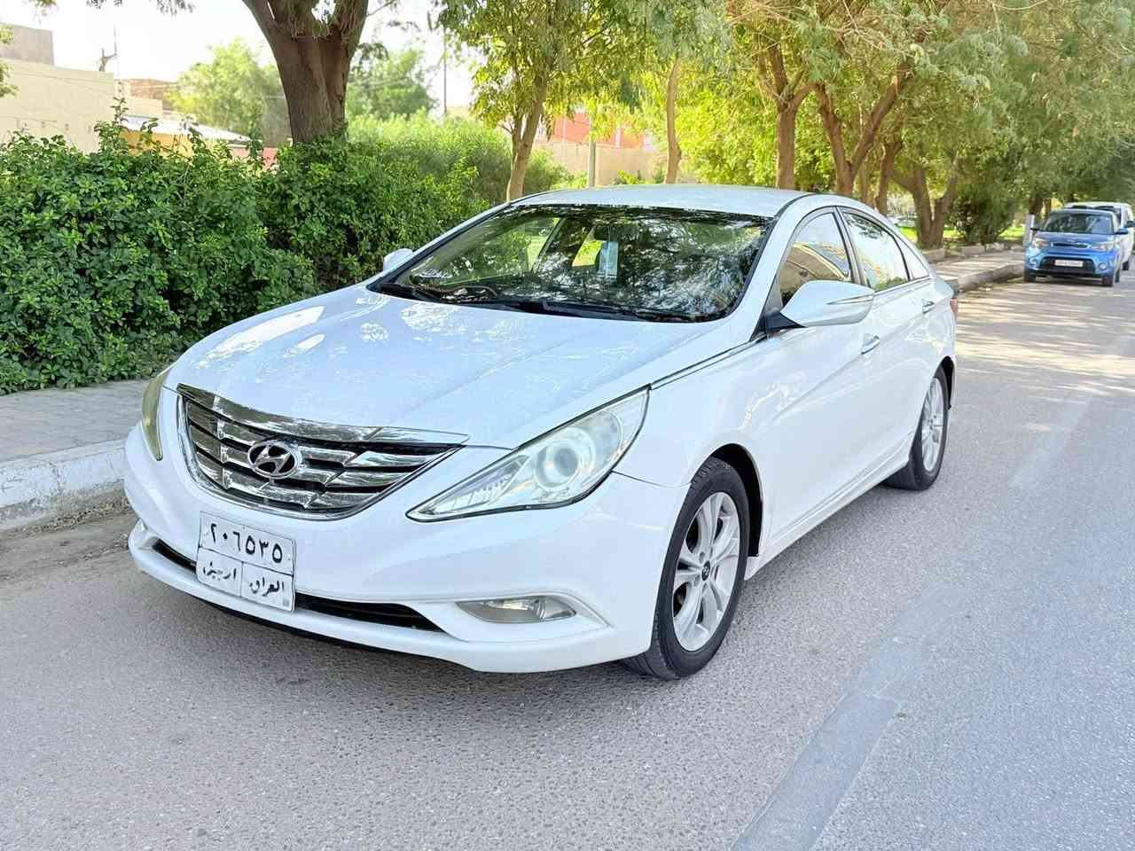 سوناته موديل 2011سعر 98قابل التفاوض خليجي مكفوله من ضربه بيه رشات صبق بصيطه مواصفات شاشه كبيره كامره دواره تحكم استيرن مثبت سرعه داخل بيجي حساسات أمامي  خلفيه محرك وكير مكفولات محرك 2400دوش  تبريد ثلج قطعتين تبريد منضومه غاز ٦٠ التر انسه صرف حداديه ربل جديده تخم تاير مكان سياره كربلاء المقدسة الاستفسار ***********
