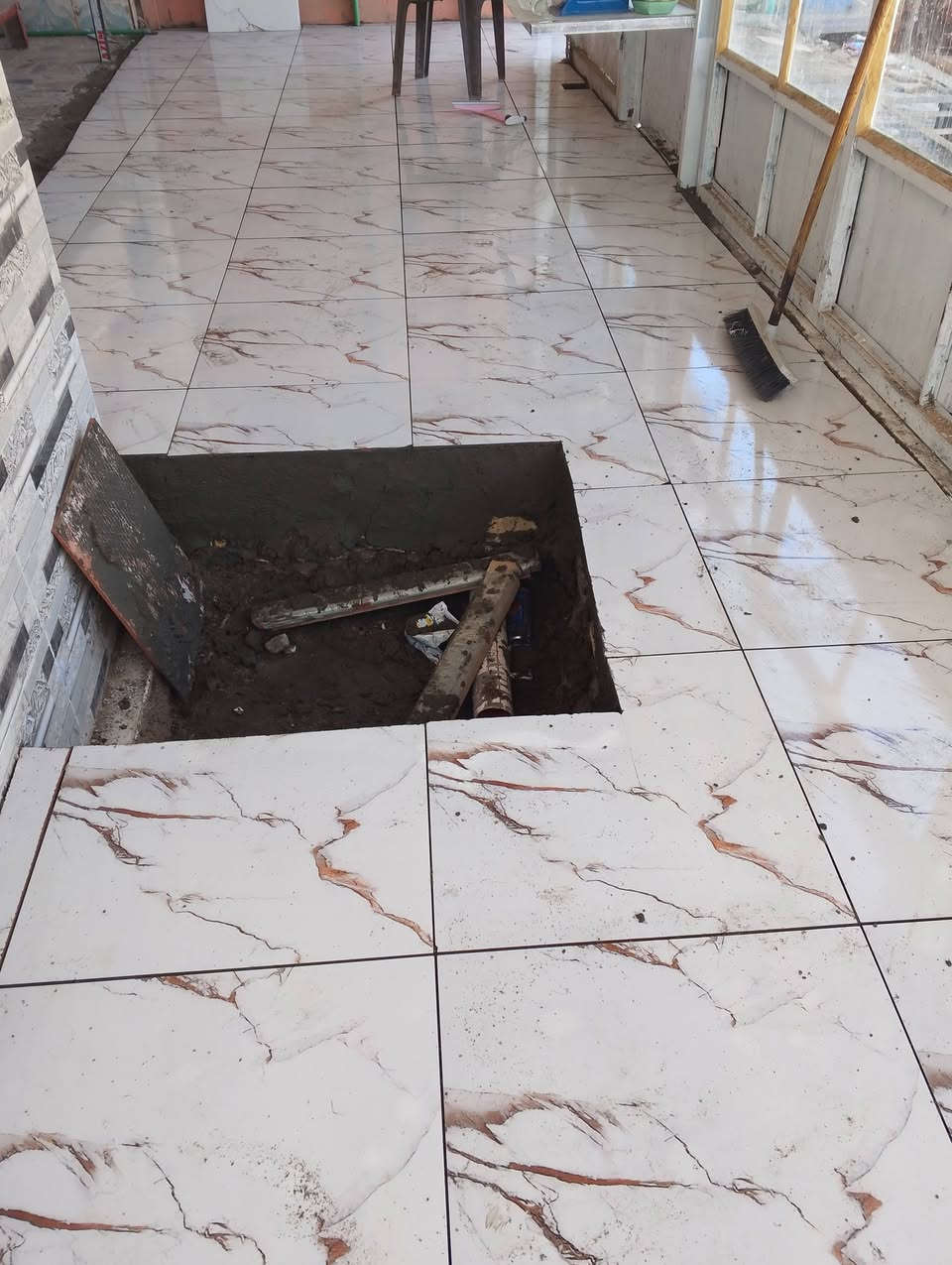 ***********
خلفه سيراميك    متفرغ حاليآ وتدللون
