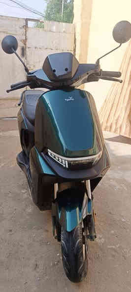 السلام عليكم
دراجة شحن موديل 2024

٦ بطاريات /32 امبير /72 فولت 

شاشه ديجيتال 

بريك ABS هيدروليك 

لايتات لد زنون 

سرعه 80 كيلو 

السعر 750 الف وبيها مجال 

مكاني بغداد  مدينة الحرية

***********
