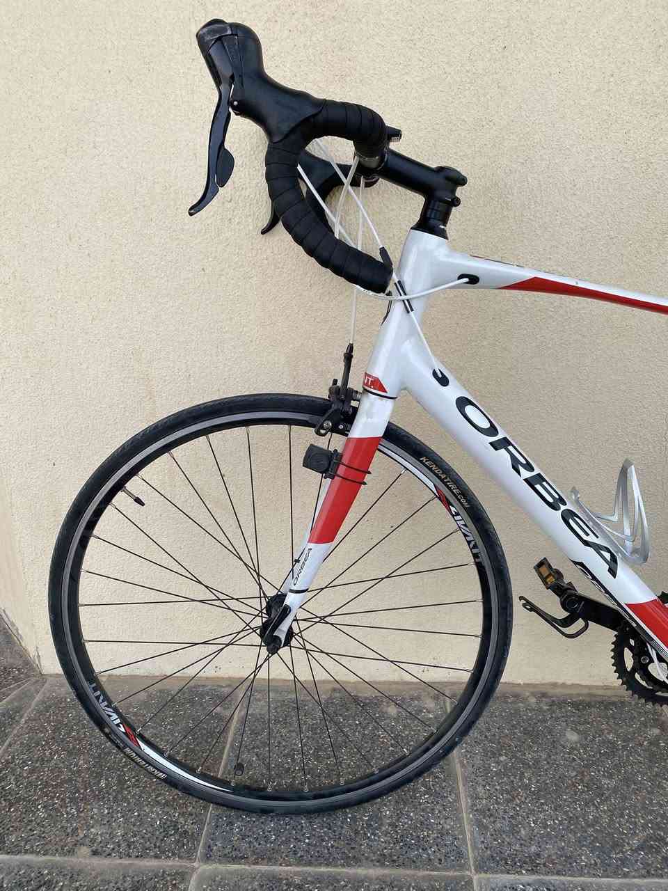 السلام عليكم
للبيع اوربيا اسباني موديل حديث وايرات دفن وبراكيت الدراجة كله بلاد ماعدا المدة سبشلايزد والكشن ايطالي كروب سورا ٩ في ٣ بطيخات كلارس مجمع ستيرن FSA وكمبيوتر كريفت حجم الدراجة 57 يعني L وستيرن عريض الدراجة حيل نظيفة اخت الزيرو على ايدي من الوكالة حتى لفاف الستيرن بعده مالتها أوربيا مكاني شارع فلسطين بغداد
***********
