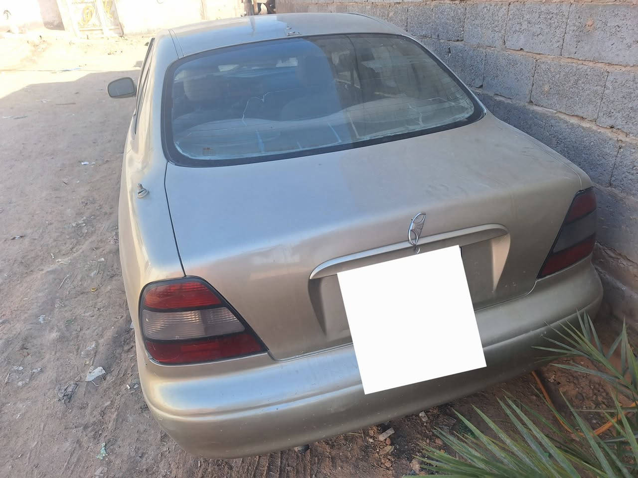 دايو لكنزا محور كير ومحرك كرونا حاوية جديدة حدادية كاملة ورة وكدام ومشط وتبريد على سويج سيارة عوزه ترتيب الغرفة والباقي كله مشروط تاير تخم جديد باتري جديد  ٤٣ وبيه مجال مكانه نجف *********** للتواصل واتساب
